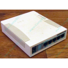 БУ маршрутизатор Mikrotik RB951G-2HnD в Нефтеюганске, БУ роутер Mikrotik RB951G-2HnD (Нефтеюганск)